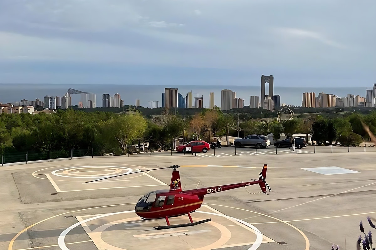 Robinson R44