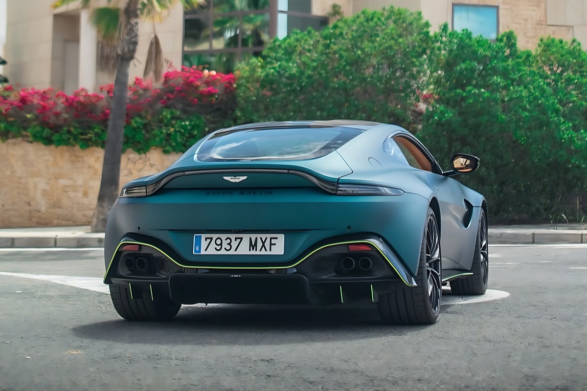 Aston Martin V8 Vantage