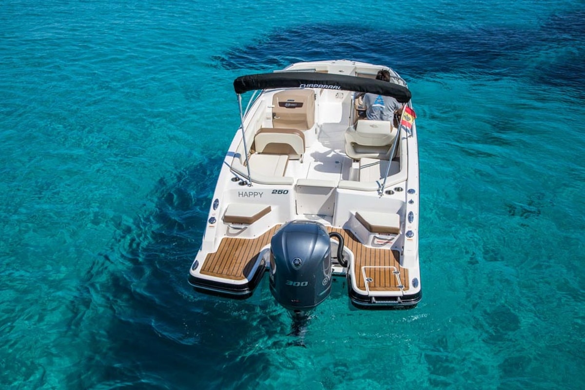 Chaparral 250