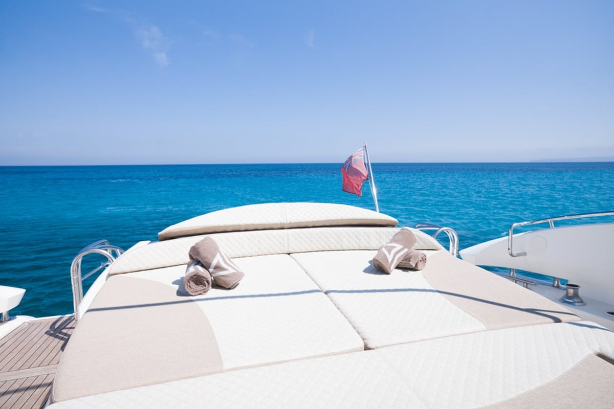 Sunseeker Predator 75