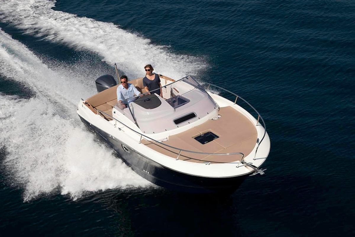Jeanneau Cap Camarat 850 WA
