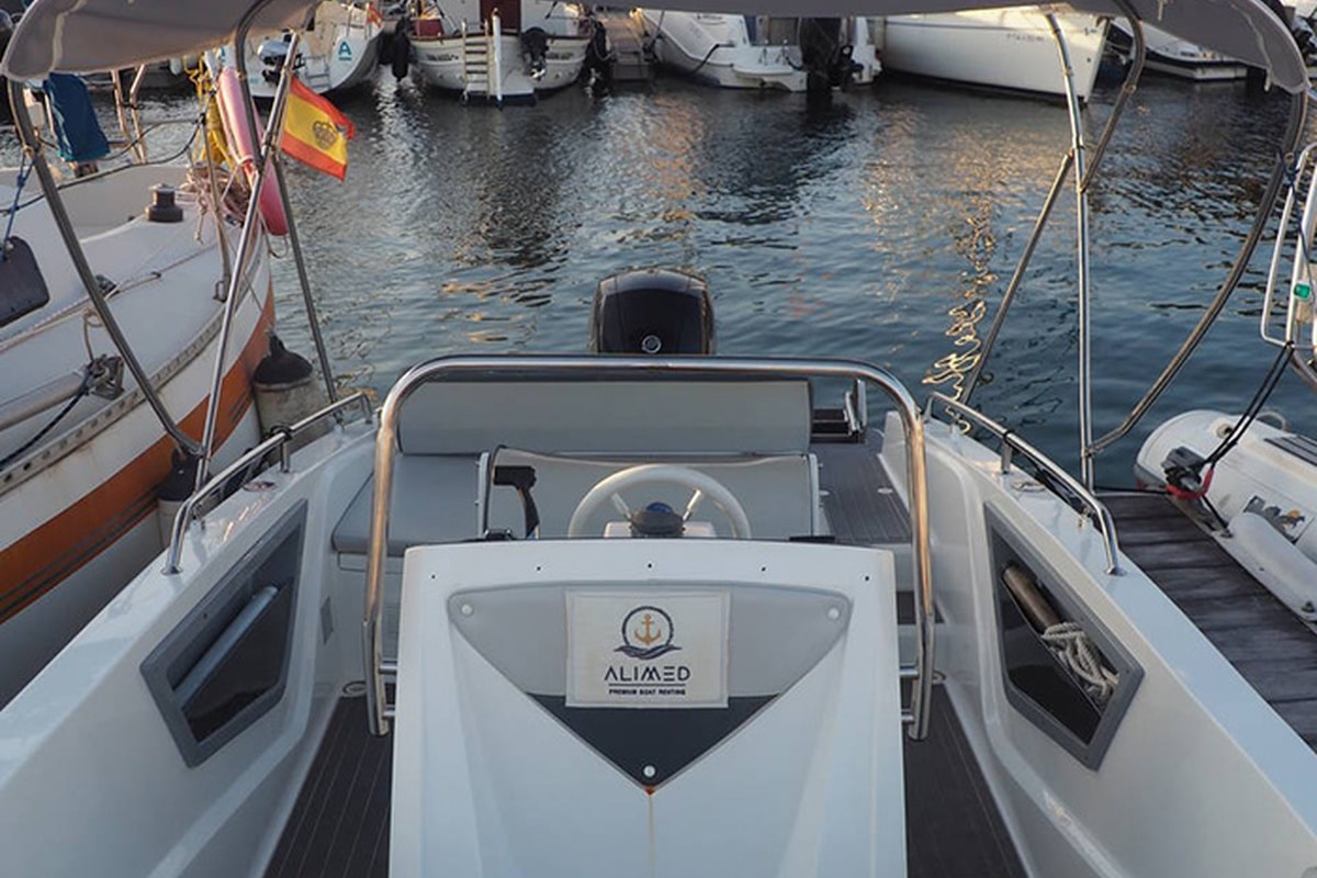 Allegra 19 open