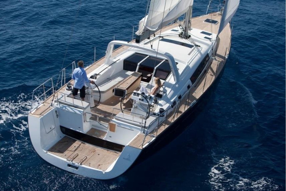 Oceanis 58