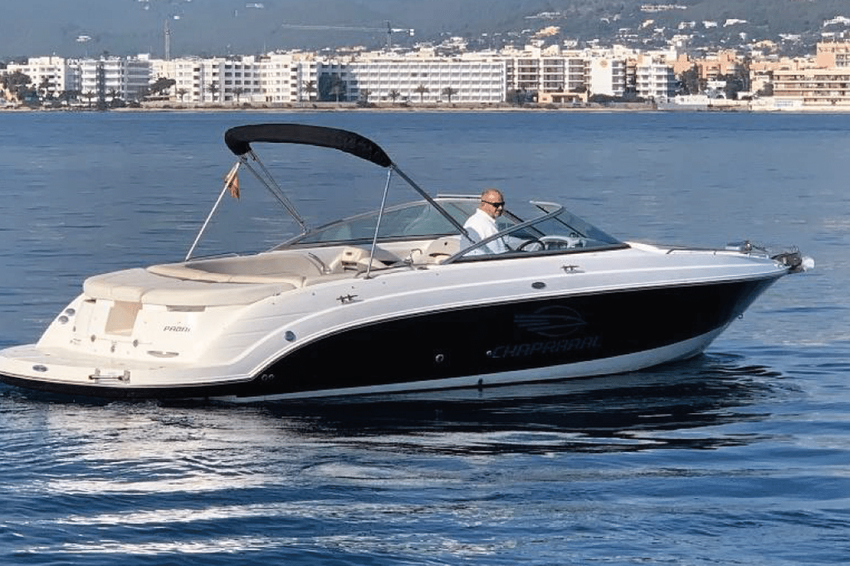 Chaparral 253 Bowrider