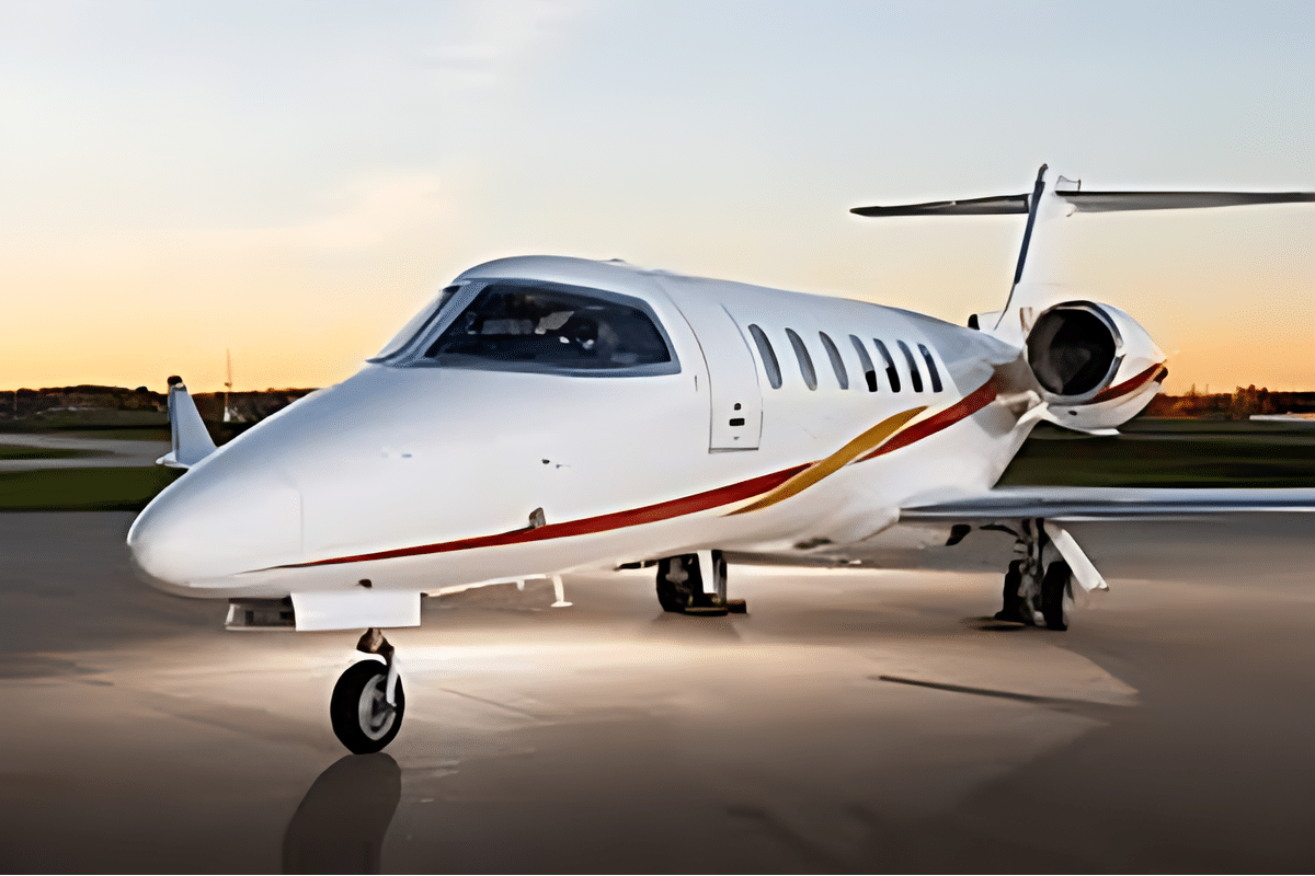 Bombardier Learjet 70