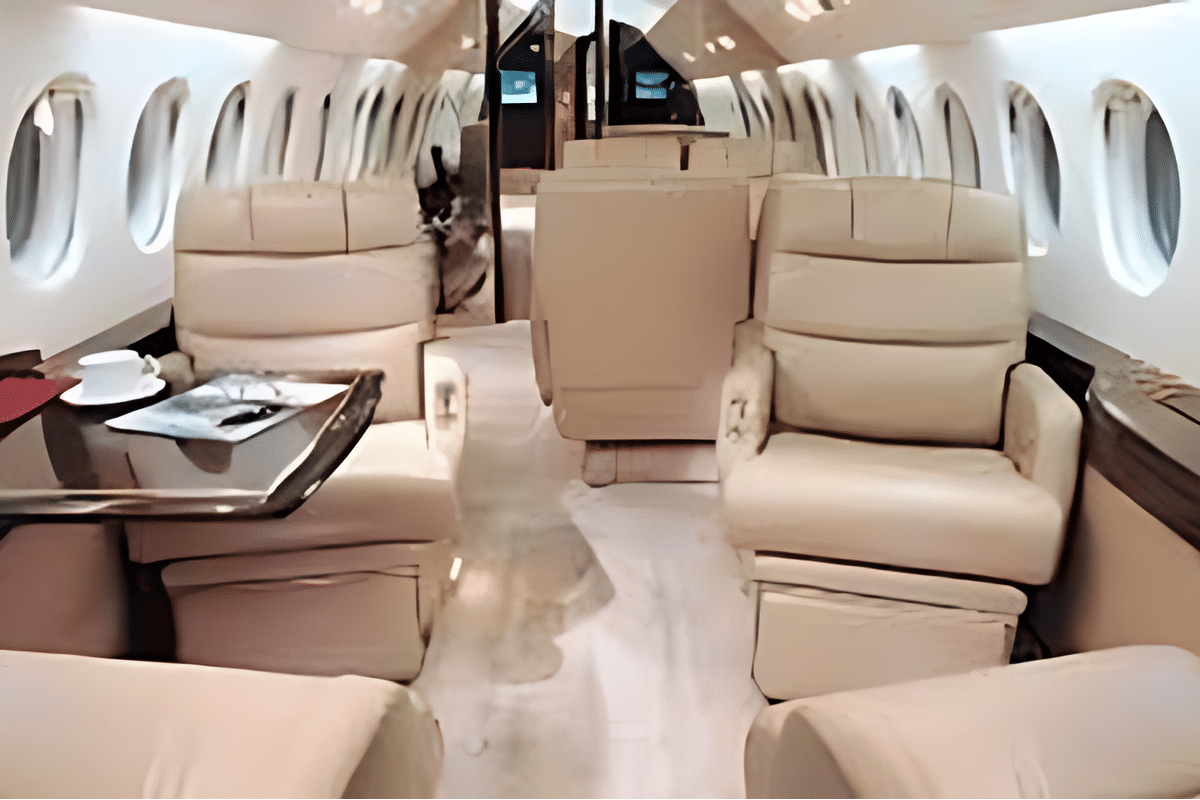 Dassault  Falcon 900