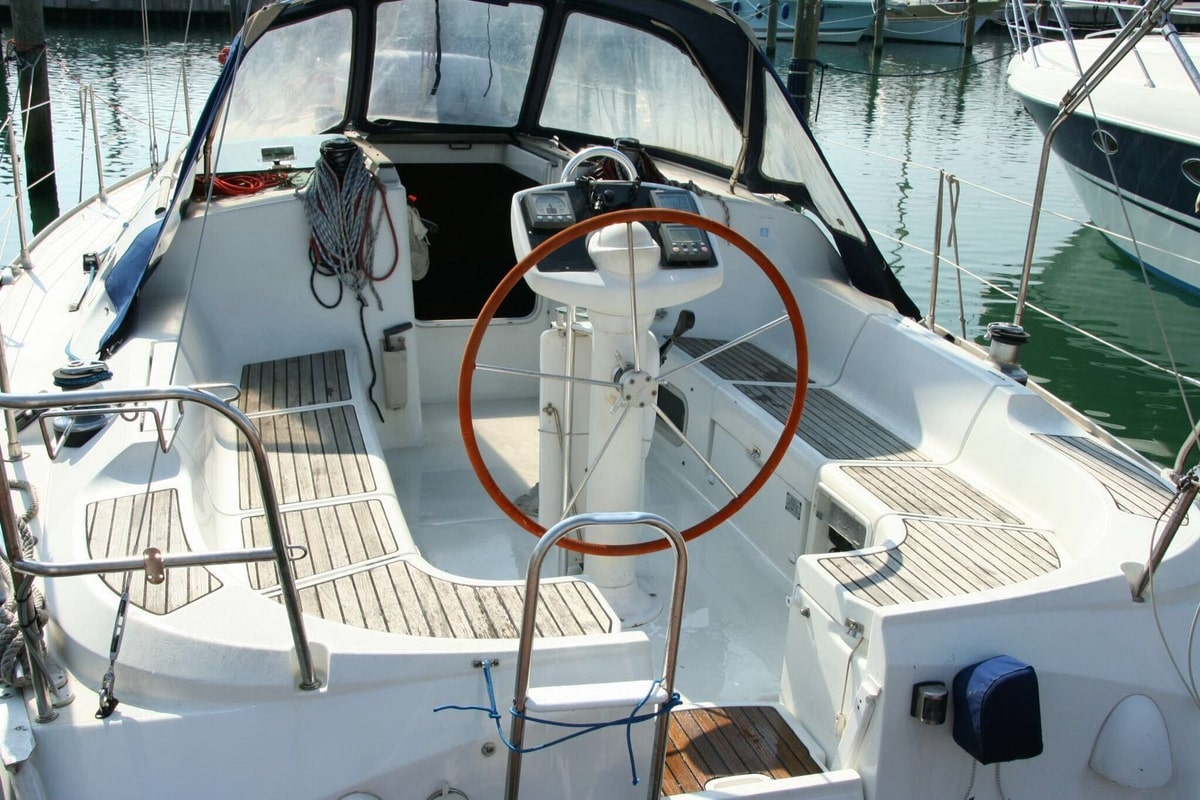 Jeanneau Sun Odyssey 37