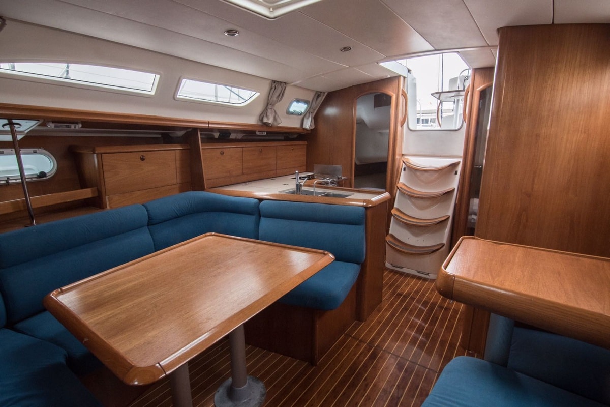 Jeanneau Sun Odyssey 37