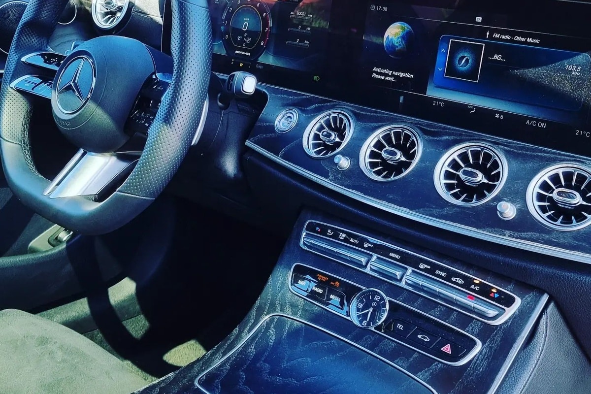 Mercedes-Benz E 220 D