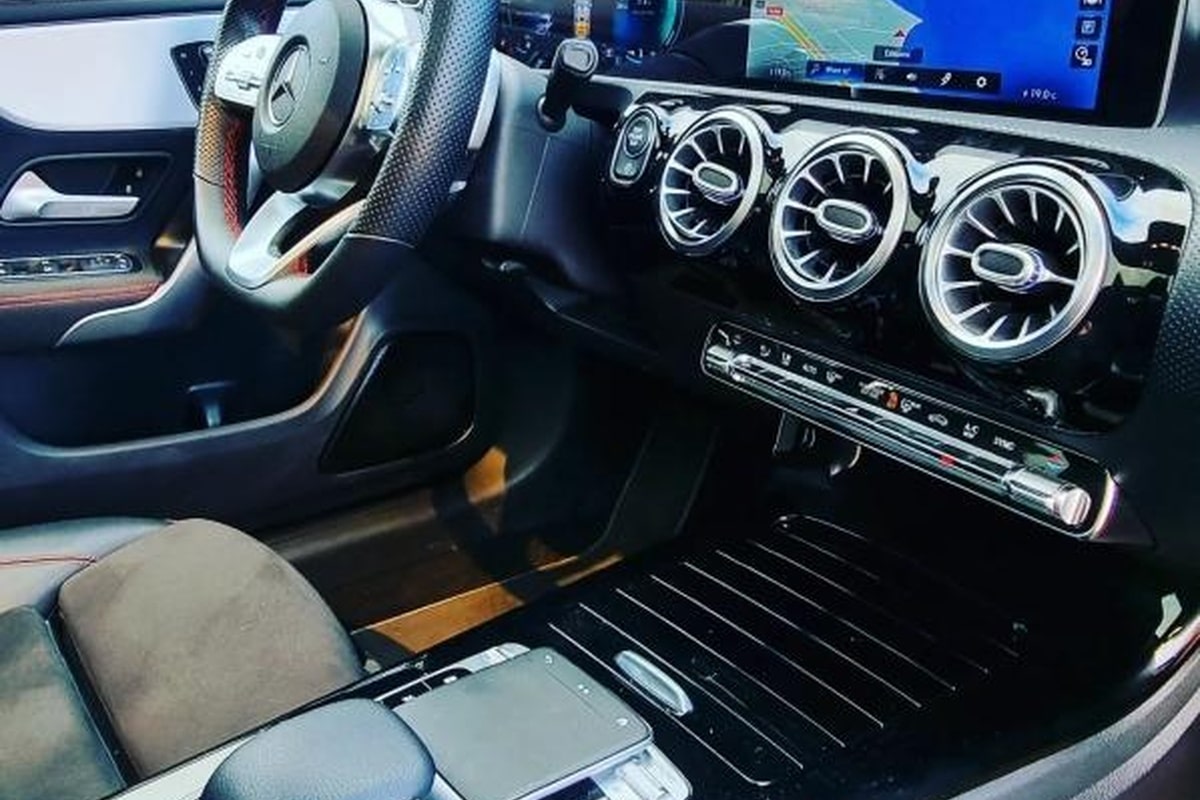 Mercedes-Benz CLA 180 AMG
