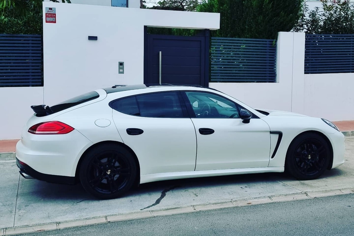 Porsche Panamera 4