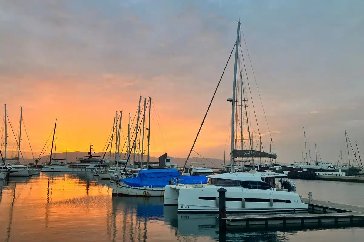 Catamaran Bali 4.1