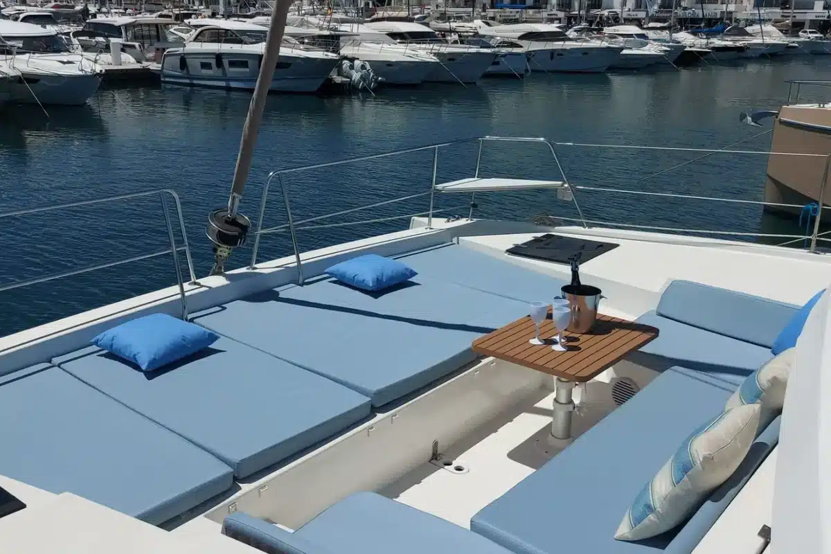 Catamaran Bali 4.1