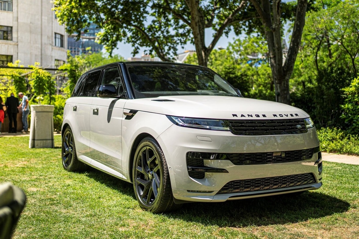 Range Rover SVR