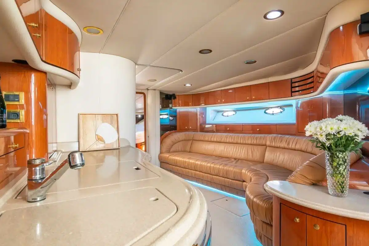 Sea Ray 540 Sundancer yacht “Courage”