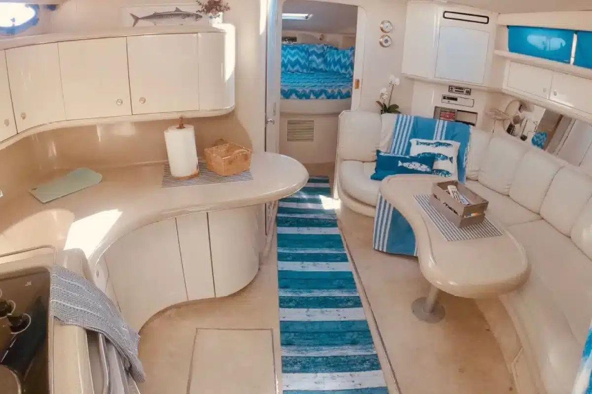 Sea Ray Sundancer 370