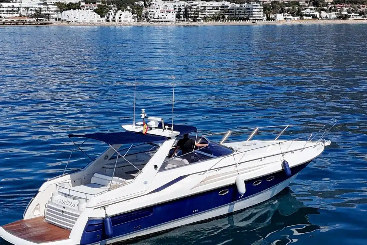 Sunseeker Mustique 42