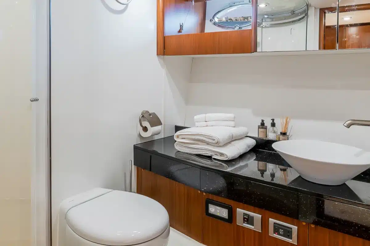 Sunseeker 72