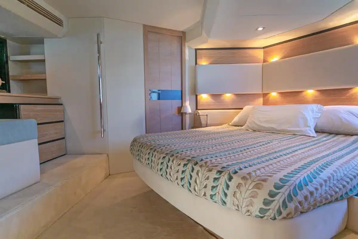 Azimut 58 Fly