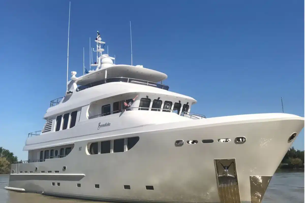 Bandido Yacht 90
