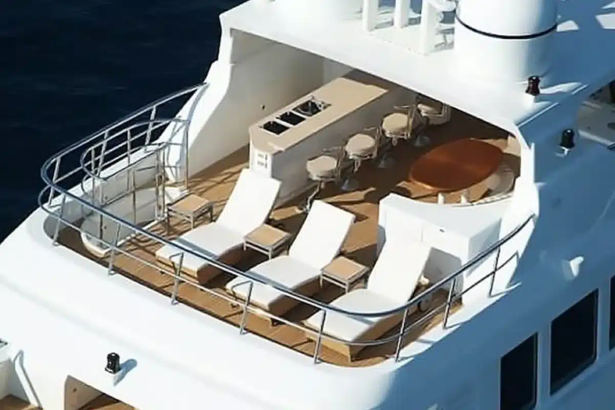 Bandido Yacht 90