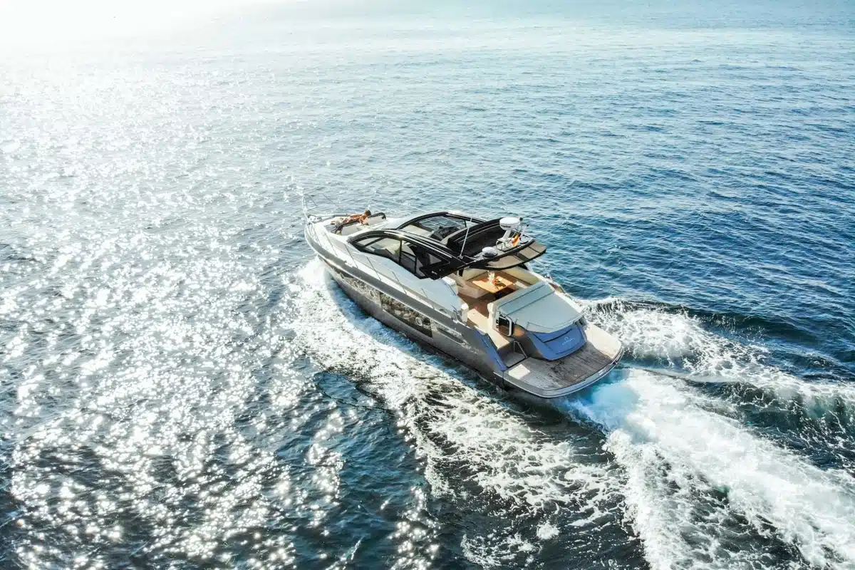 Yate Cranchi 44