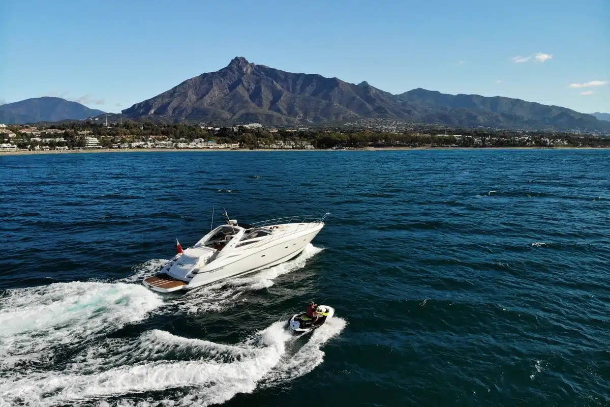 Sunseeker Predator 55