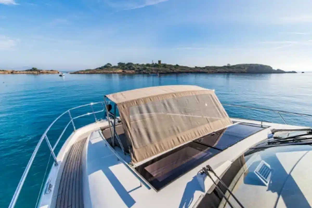 BLUE M Prestige 680
