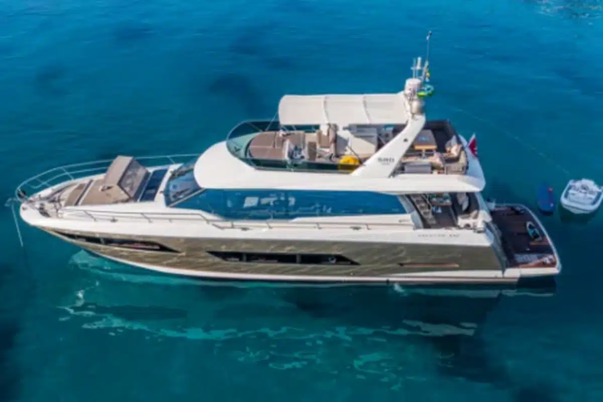BLUE M Prestige 680