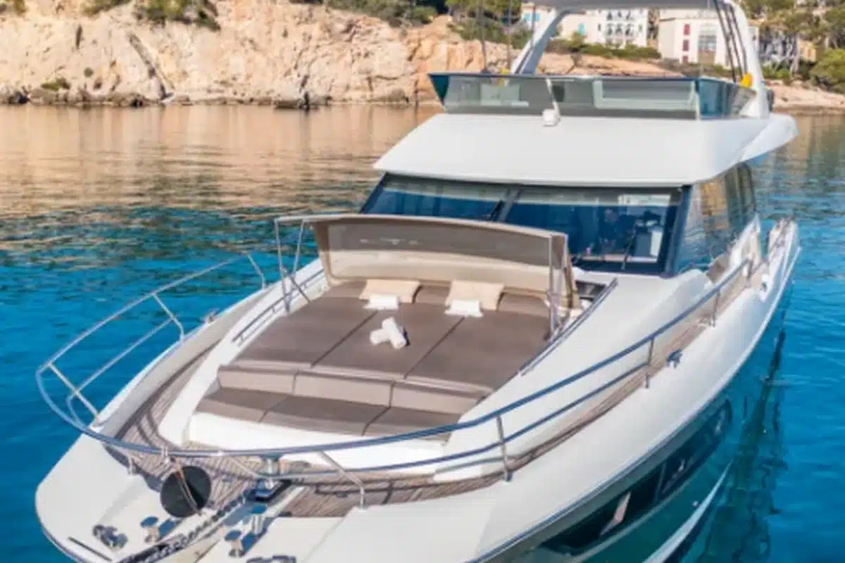 BLUE M Prestige 680