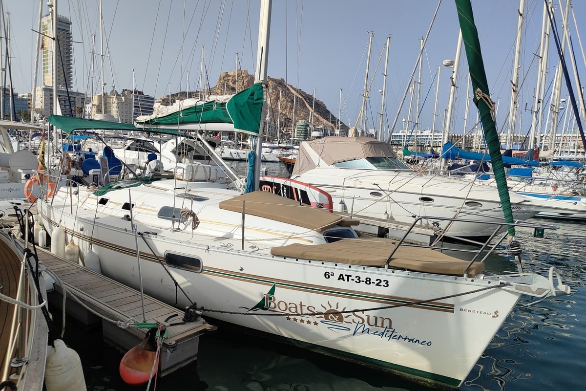 Oceanis 321 REINA