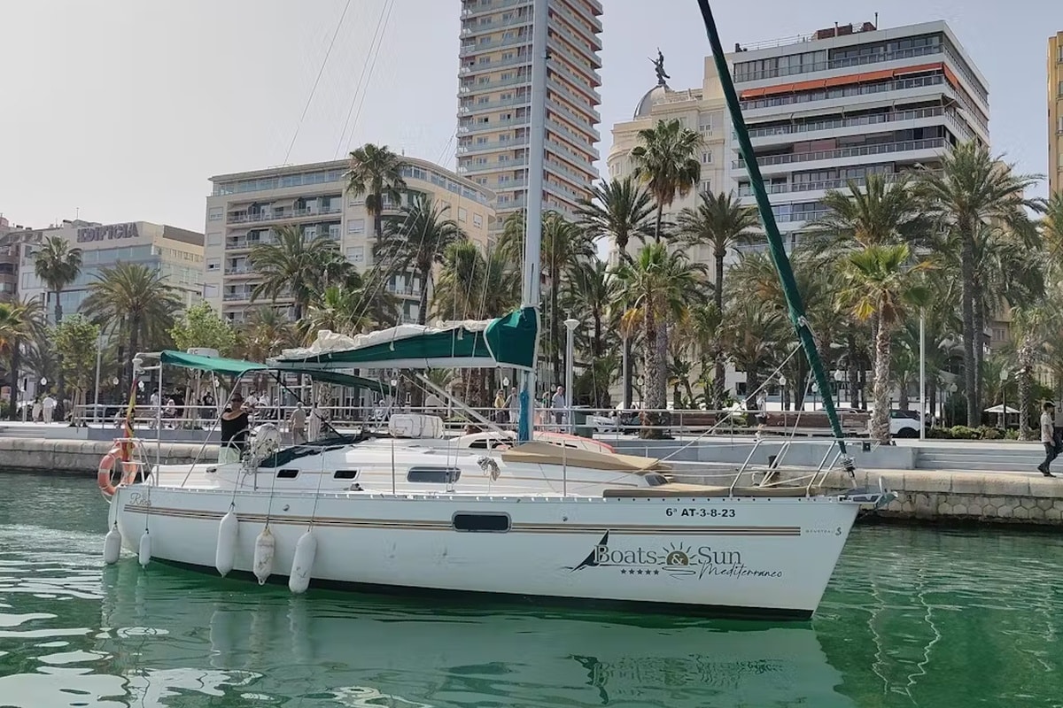 Oceanis 321 REINA