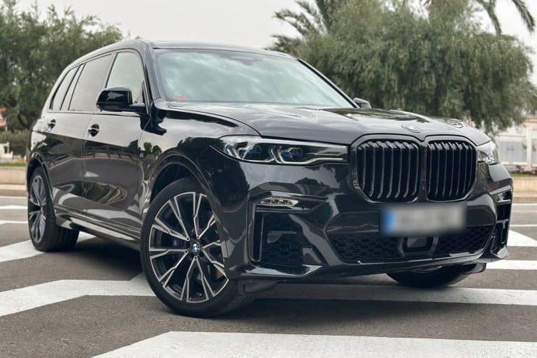 BMW X7 M50i