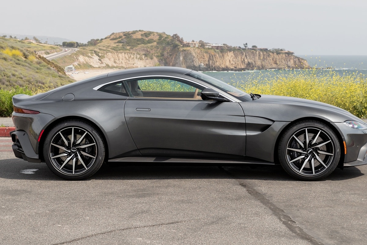 Aston Martin V8 Vantage