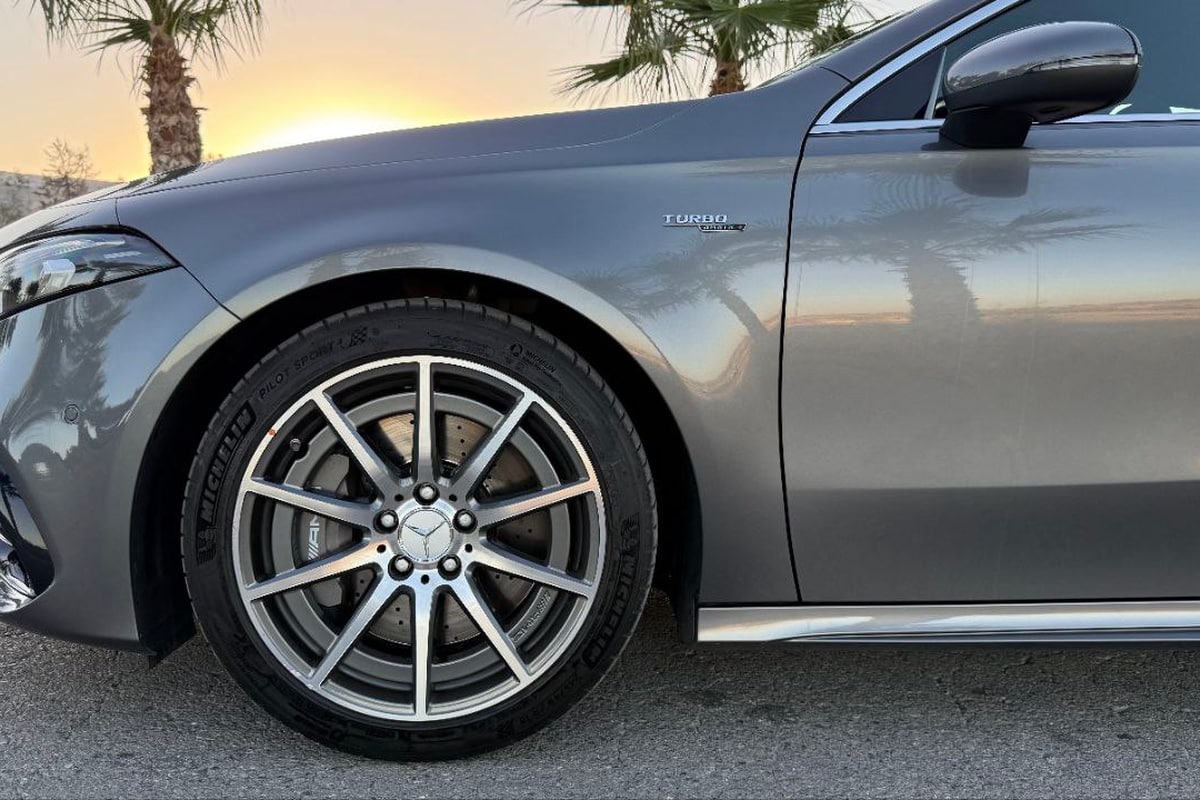 Mercedes-Benz A 45 AMG