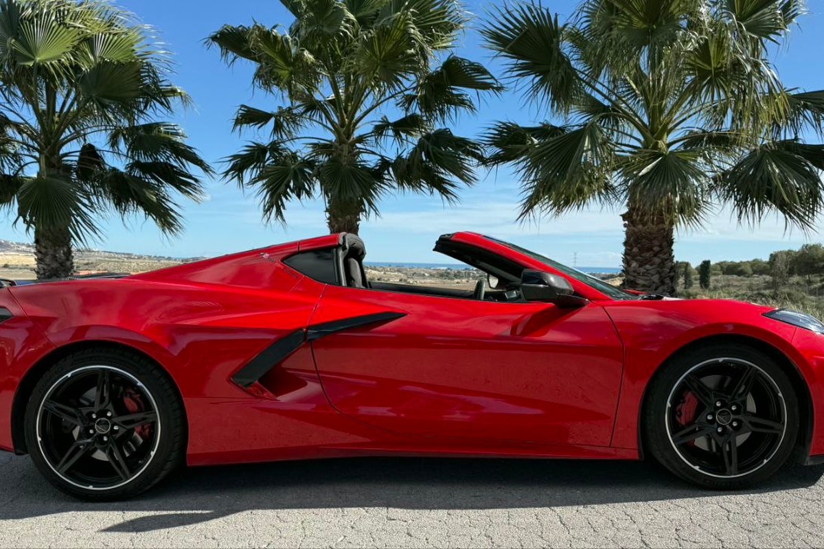 Corvette Stingray C8