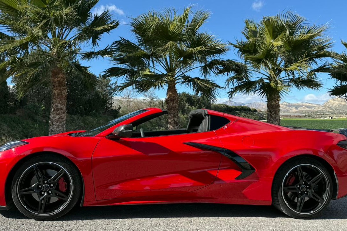 Corvette Stingray C8