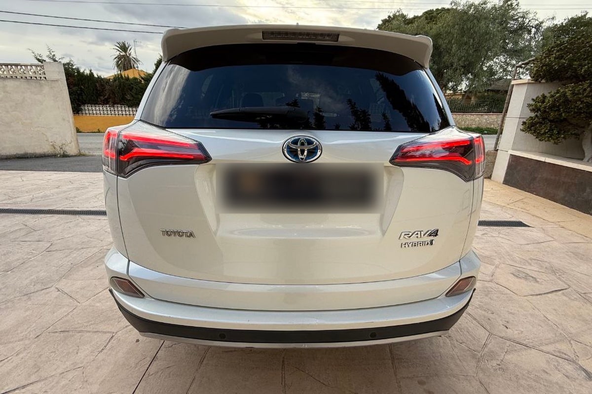 Toyota RAV-4 Hibrid