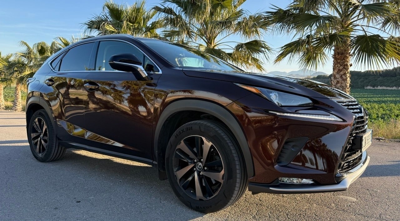 Lexus  NX 200