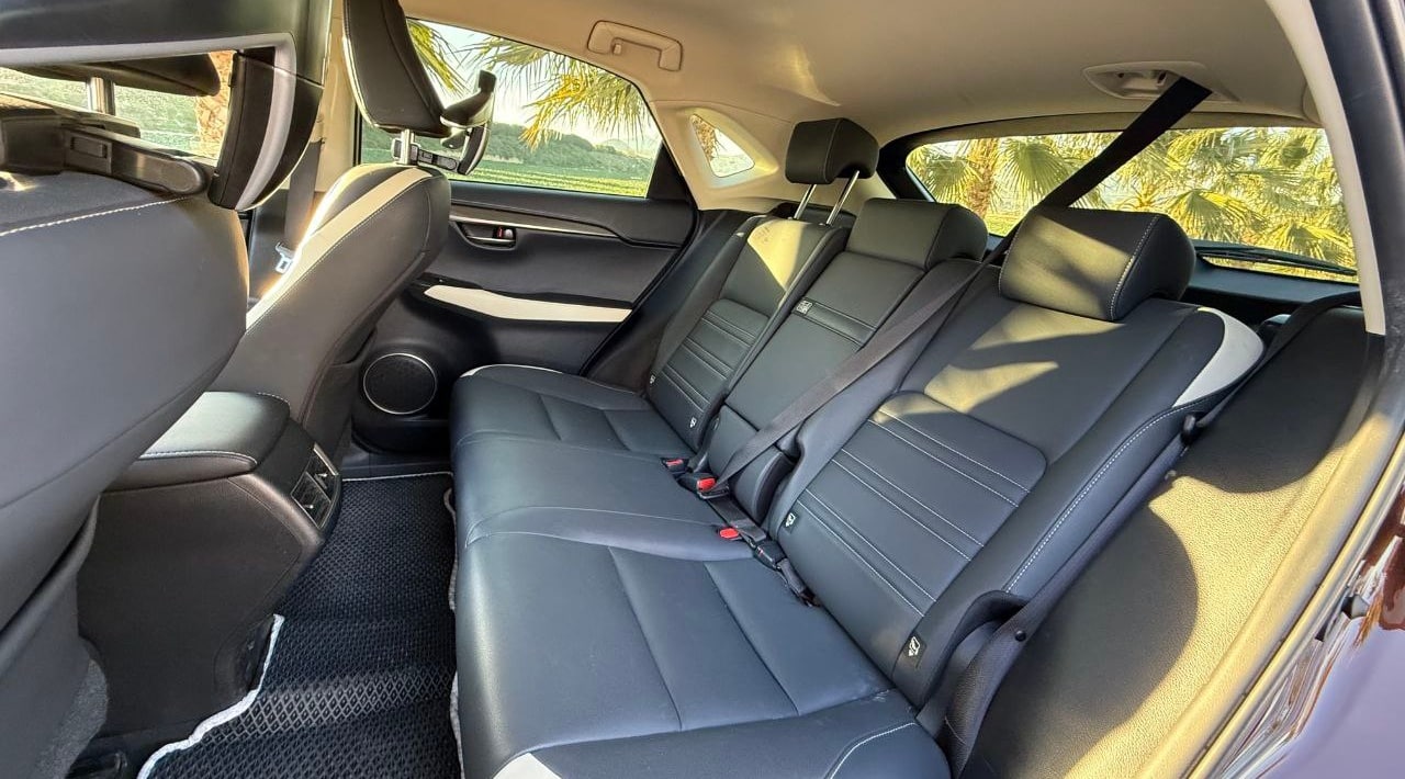 Lexus  NX 200