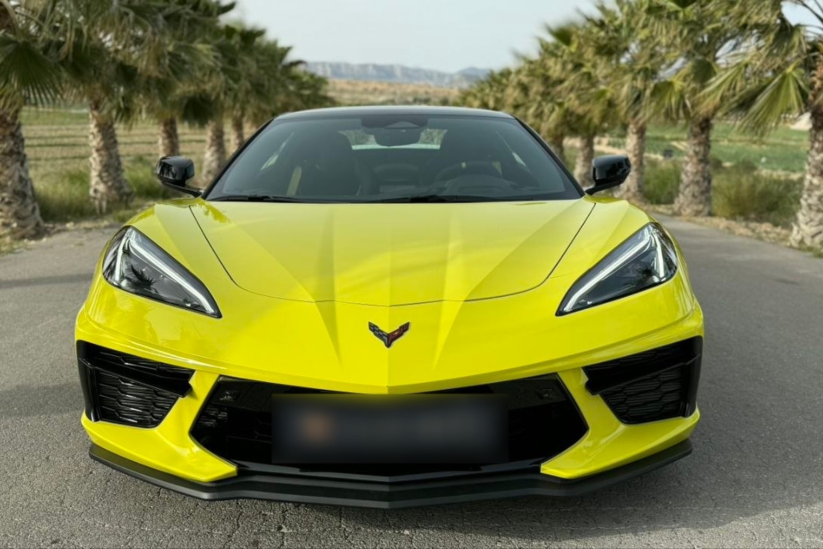 Corvette Stingray C8