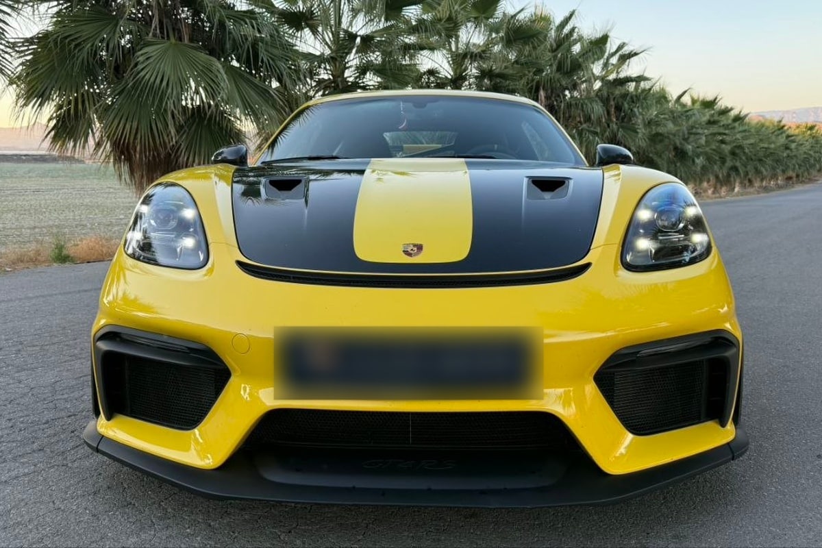 Porsche 718 Cayman GT4 RS